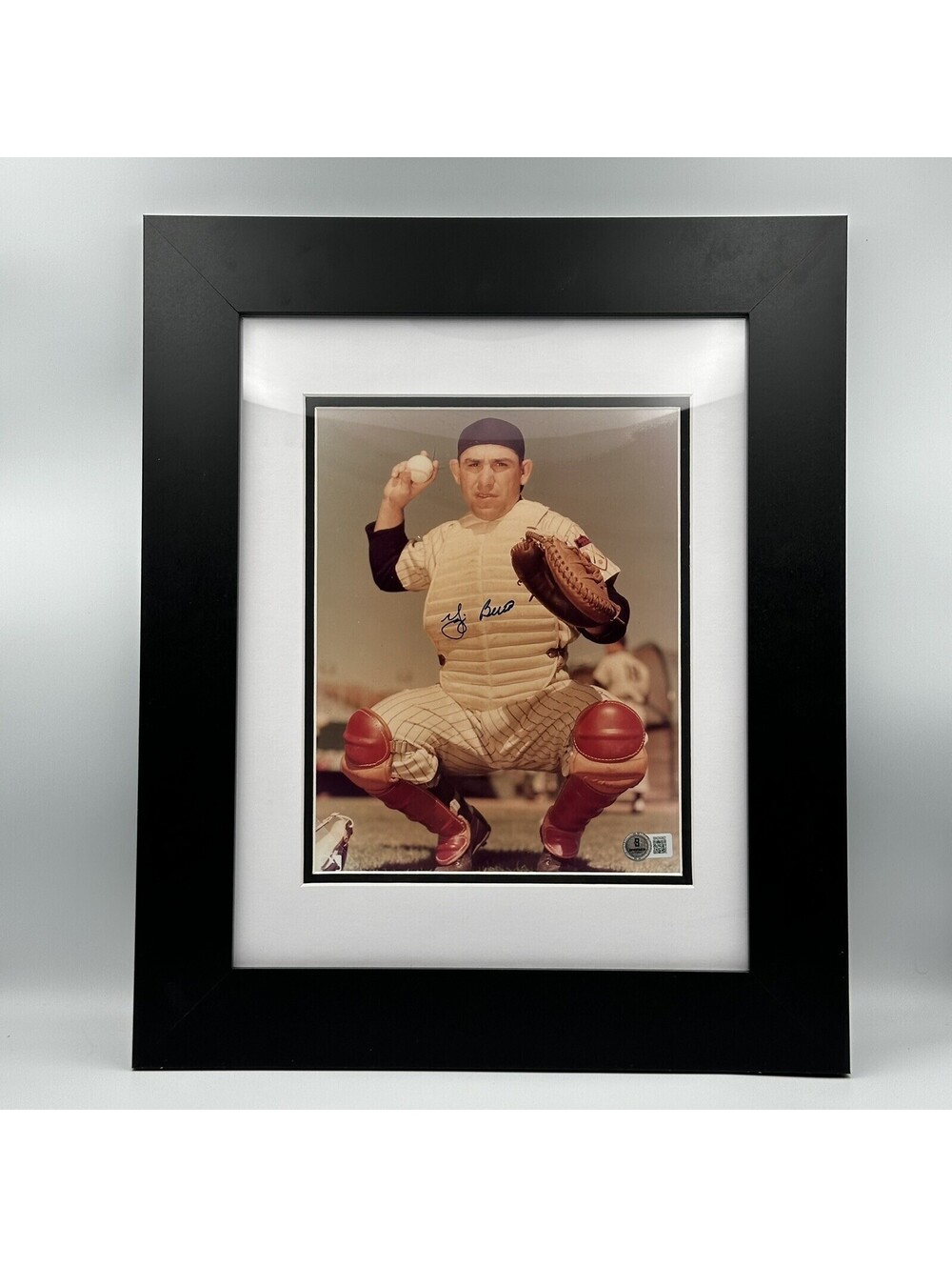 Yogi Berra Signed New York Yankees MLB Framed Photo (Beckett COA)